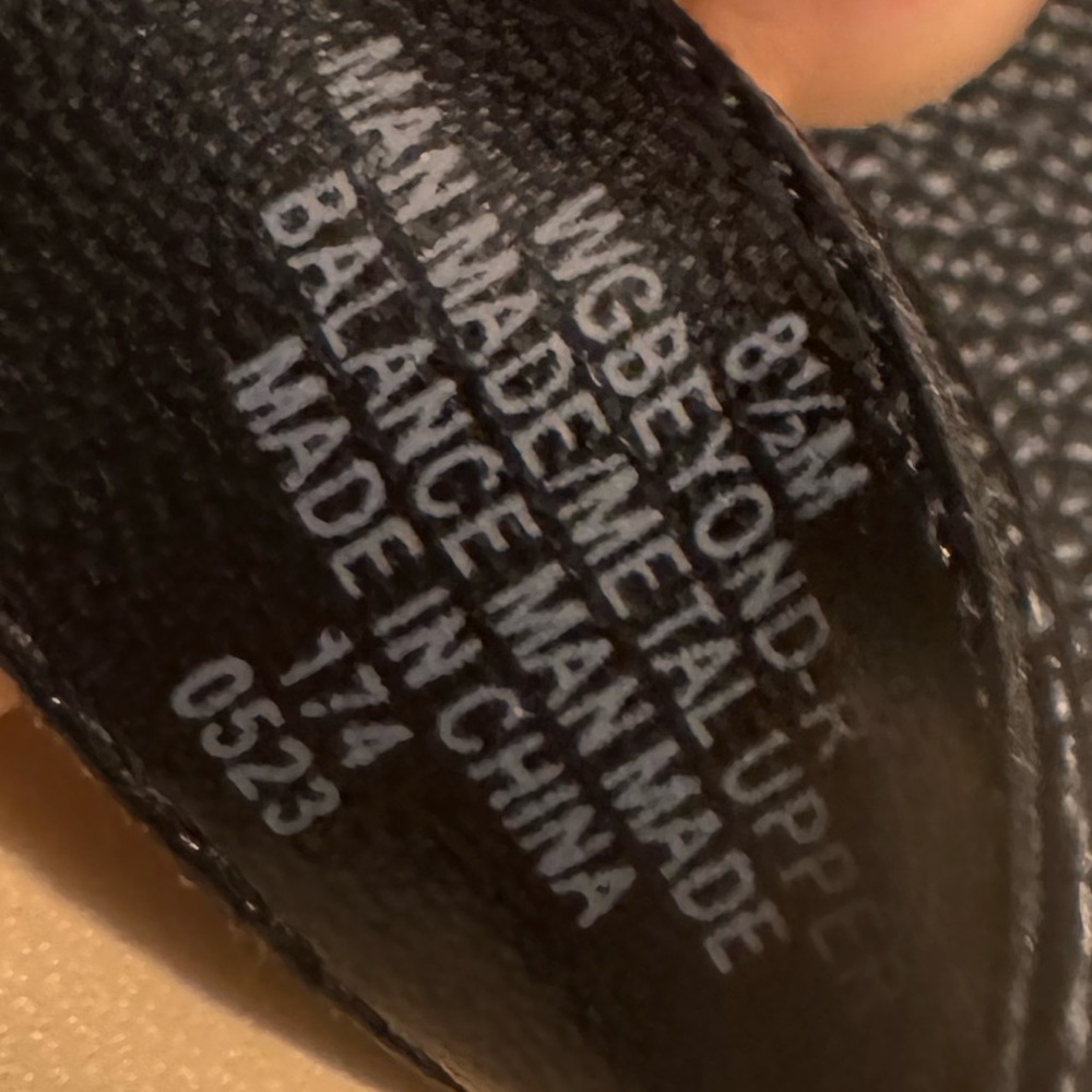 Guess WGBEYOND Black pLeather Platform Wedge Sandals 8.5 - Picture 7 of 7
